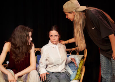 Composición de personajes en Escuela Para el Arte del Actor